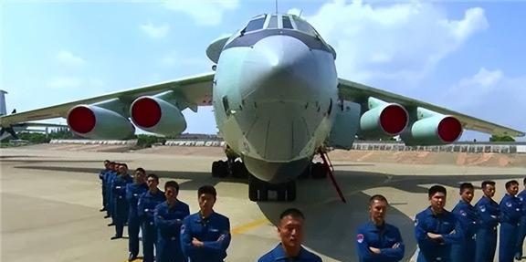 开云体育 开云平台新中国成立后淘汰了两个军种、六个兵种(图10)