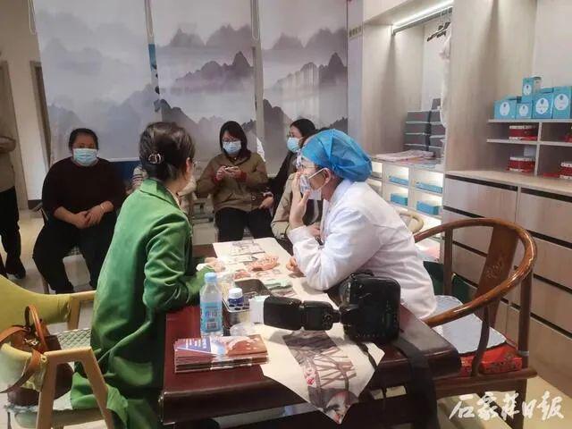 开云 开云体育平台“民生工程建设一线探访”系列报道④｜你“点单”我“派单” 家政服务送上门(图2)
