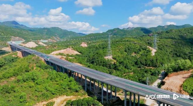 路面工程收官 潮州东联络线计划本月底建成通车开云体育 开云平台(图2)