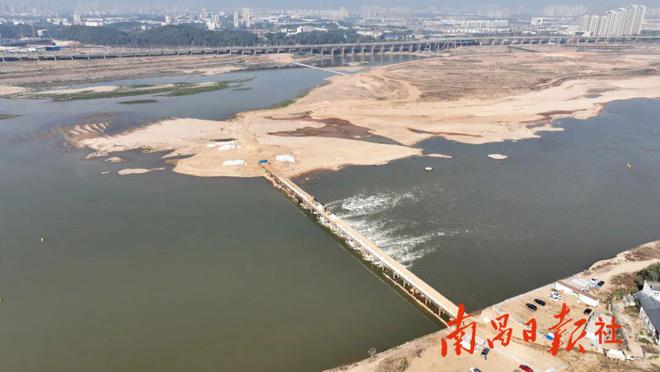 “围江”解旱——赣江南昌段（西支）临时抬水围堰工程建设纪实开云 开云体育APP(图2)