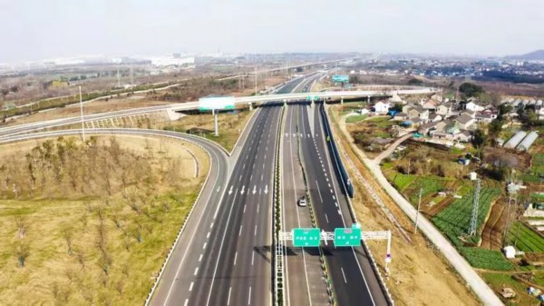 宁马高速改扩开云体育 开云官网建工程南京段全线通车！(图2)