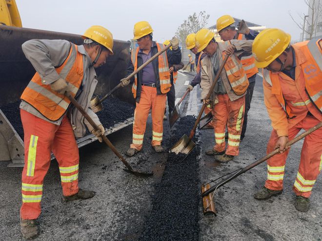 开云 开云体育精益求精的工程质量——盐射高速公路工程建设系列报道之二(图3)