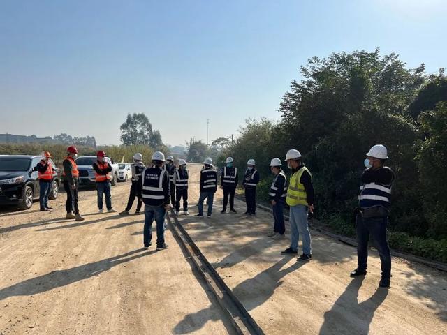市公路工程公司“加速跑”力争完成高要区农村公路项目开云 开云体育APP计划任务(图2)