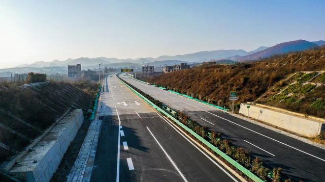 开云 开云体育平台全国首条智慧高速！昭通昭阳西环高速公路已通车(图6)