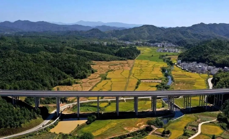 大道壮歌——江西赣皖界至婺源高速公路建设纪实开云 开云体育平台(图8)