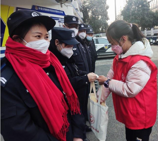开云体育 开云官网募善款45亿元惠及困难群体50万人次——郑州慈善总会2022年大事记(图12)