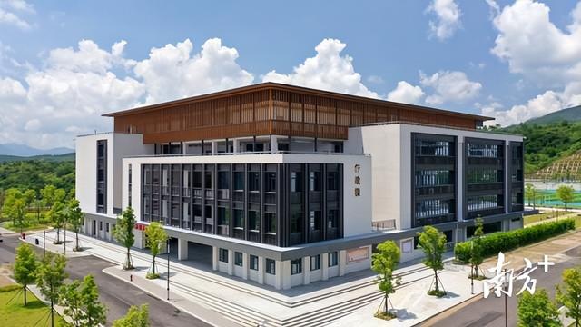 开云 开云体育鲁班奖！云浮首获中国建设工程质量最高奖(图3)