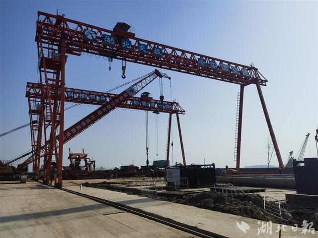 总超2开云体育 开云官网000亿元 湖北