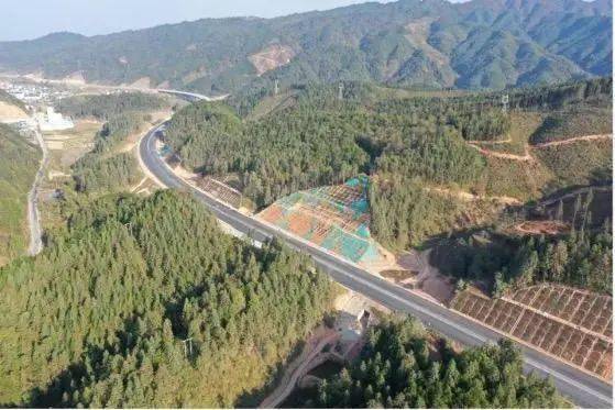 开云体育 开云平台今年湖南这四条高速公路