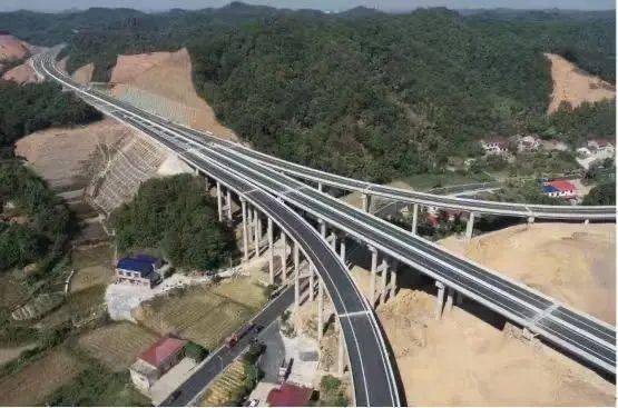 开云体育 开云平台今年湖南这四条高速公路将建成还有六条将新开工(图4)