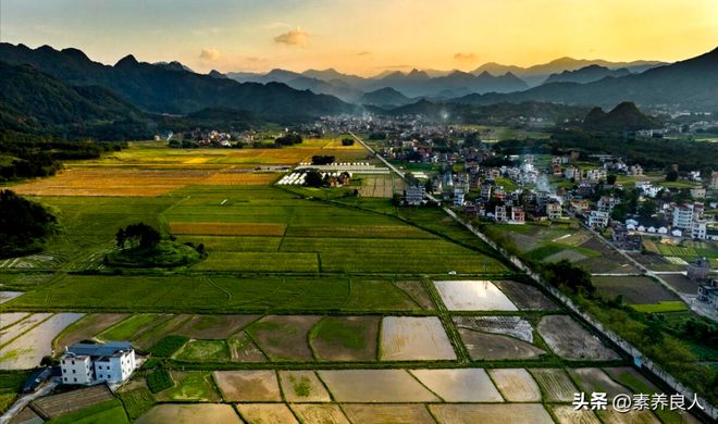 开云体育 kaiyun.com 官网入口中央确定建设项目:2023年农村全面推进5大建设工程村村都涉及(图2) 开云体育 kaiyun.com 官网入口中央确定建设项目:2023年农村全面推进5大建设工程村村都涉及(图2)