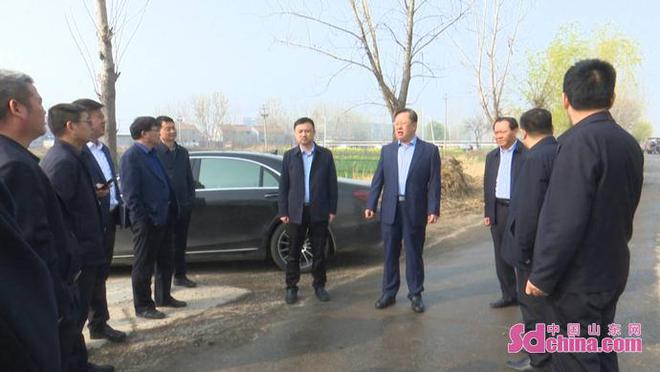 开云 开云体育赵海林：抢抓施工黄金季节 全方位推进工程建设(图2)