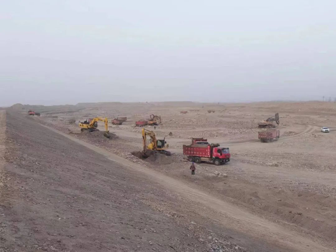 从两会开云 开云体育APP精神中汲取工作动能 加速推进重点工程项目建设(图2)