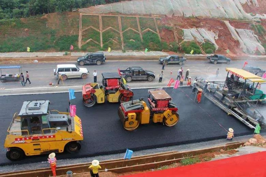 聚焦项目 多地加快推进公路项开云体育 开