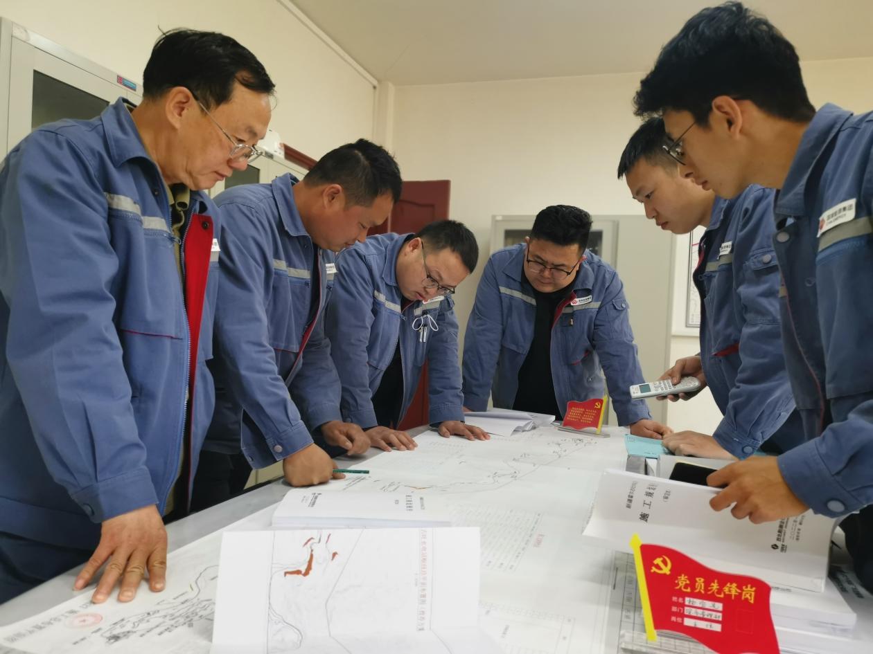 国能新疆开都河公司：霍尔古吐水电工程建设忙“春耕”开云APP 开云官网入口(图2)