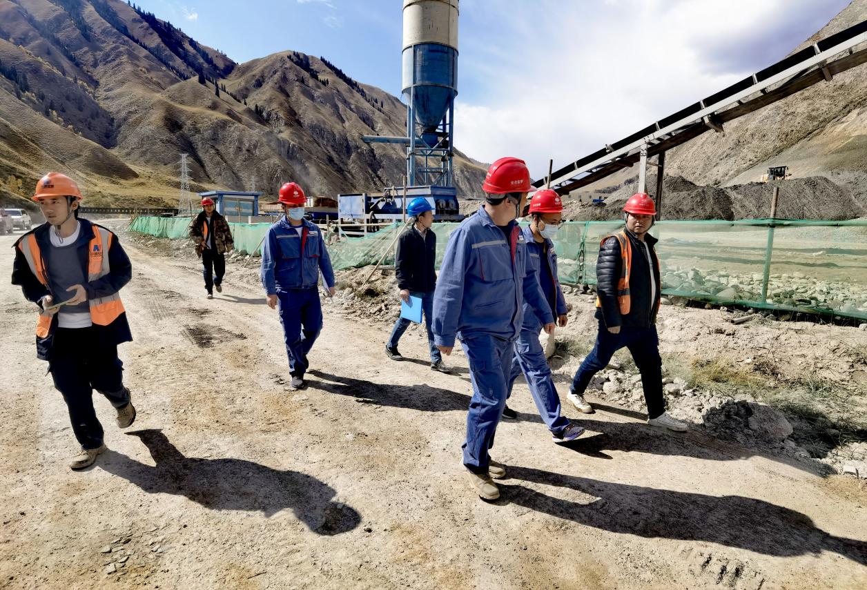 国能新疆开都河公司：霍尔古吐水电工程建设忙“春耕”开云APP 开云官网入口(图3)