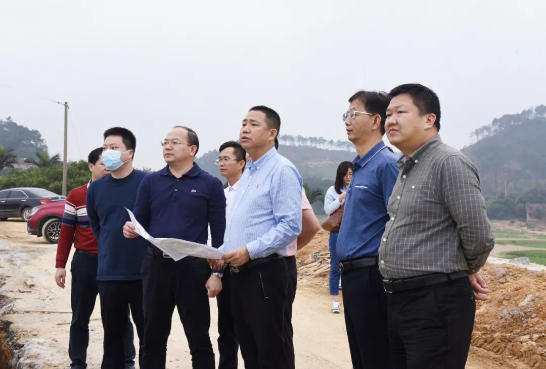 谢元喜率队调研龙云灌区工程建设和设施农业发展工作开云 开云体育官网(图2)