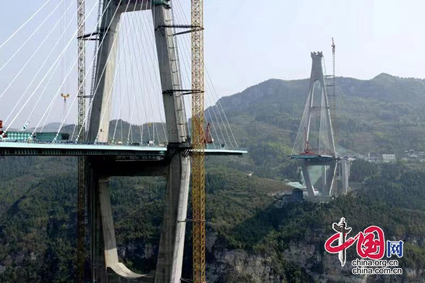 开云 开云体育平台生态保护和项目建设同步古金高速赤水河大桥全面转入上部结构施工(图2)