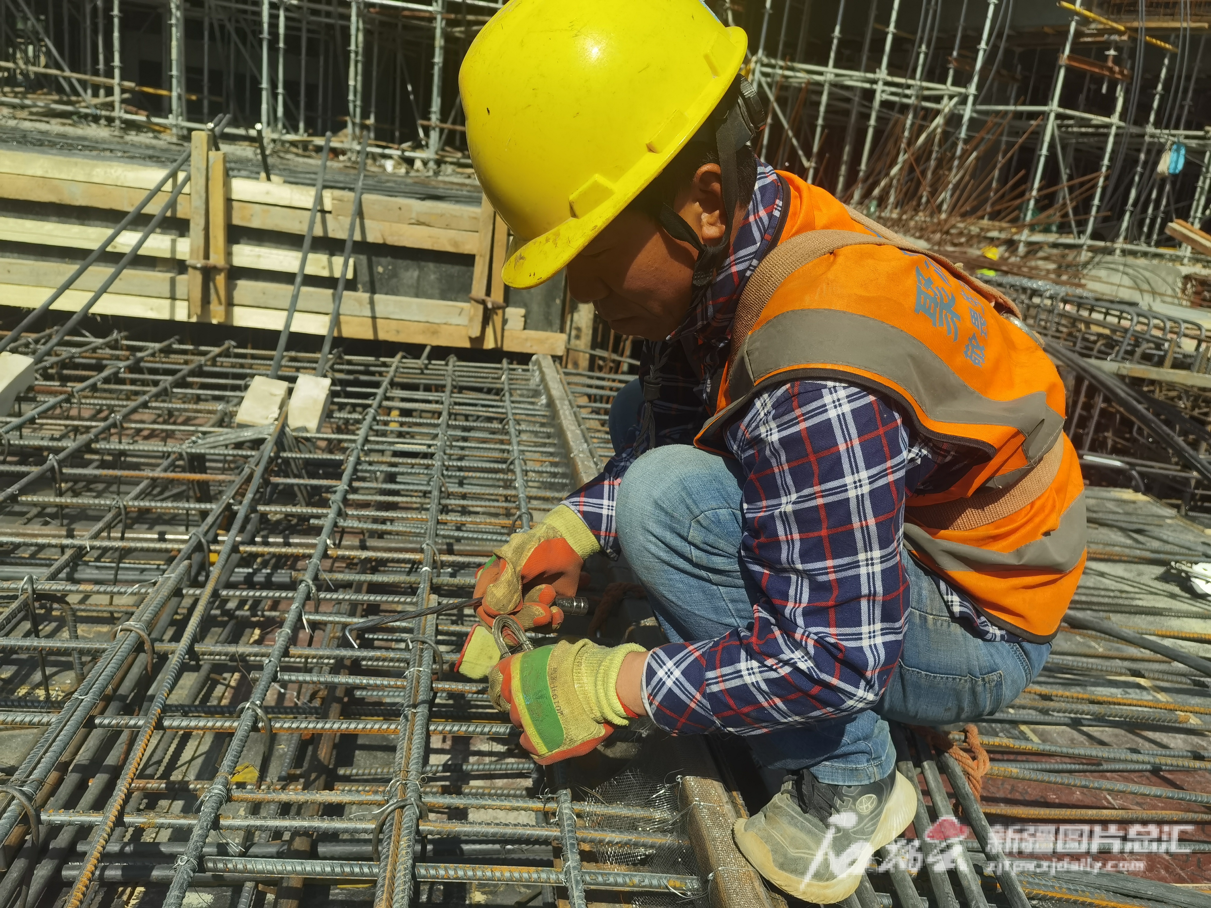 开云体育 开云官网“五一”乌鲁木齐机场改