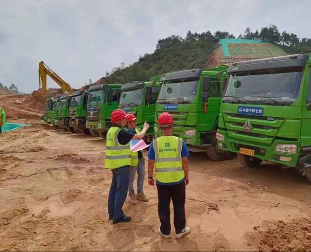茂名：阳信高速公开云 开云体育路信宜服务区路基工程顺利完工(图2)