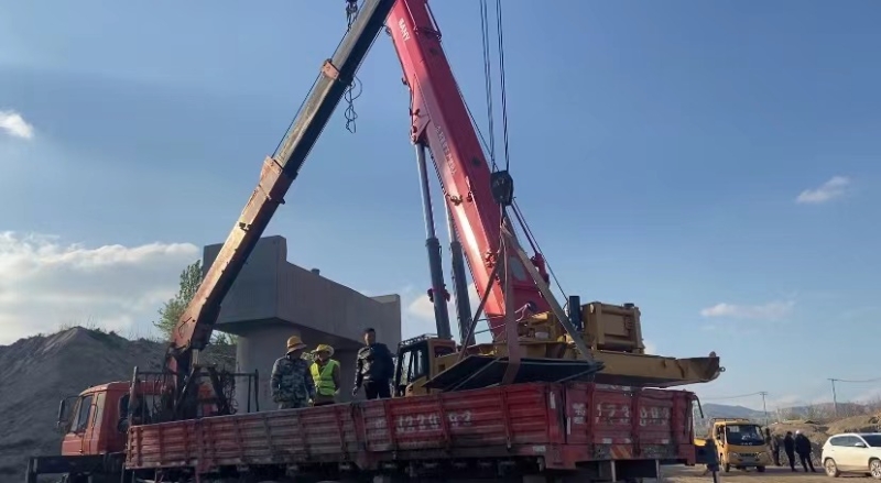 开云APP 开云官网入口关注重点工程 国道218线伊宁市过境一级公路工程项目有序推进 确保9月底达到通车条件(图4)