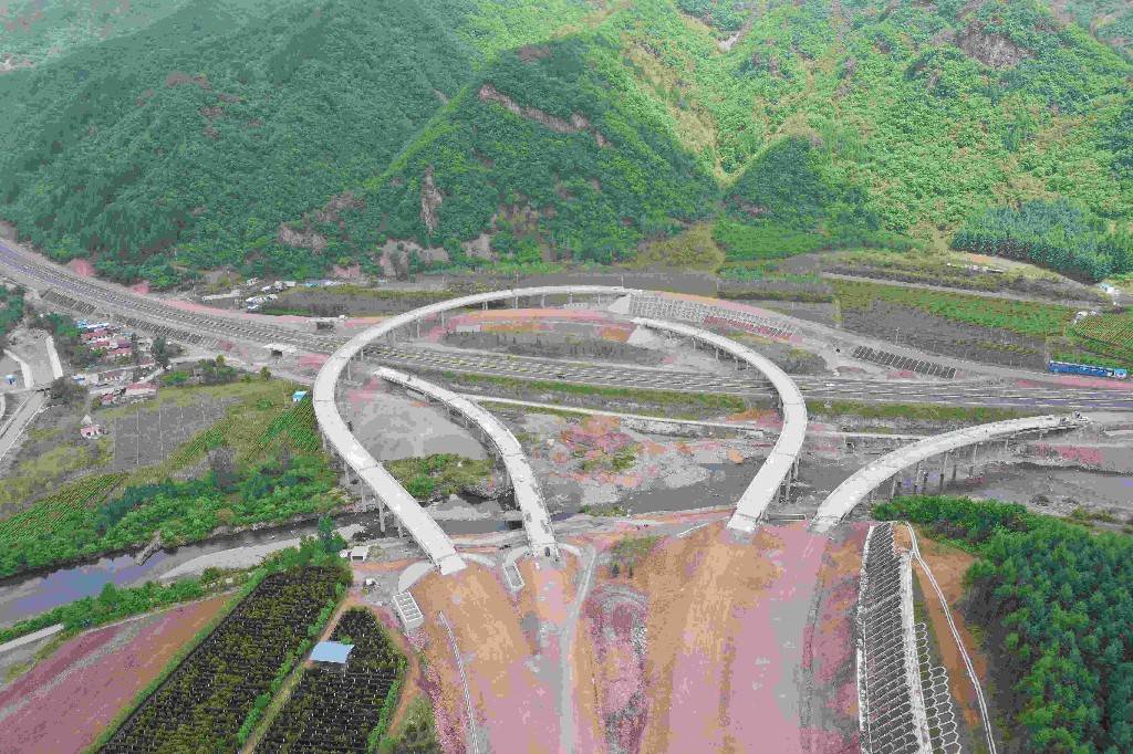 记者踏访高速施工现场③丨集桓高速大路1号