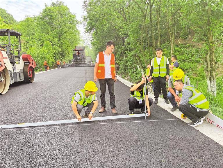 贵阳—安顺主要通行路段改建工程正加速推进