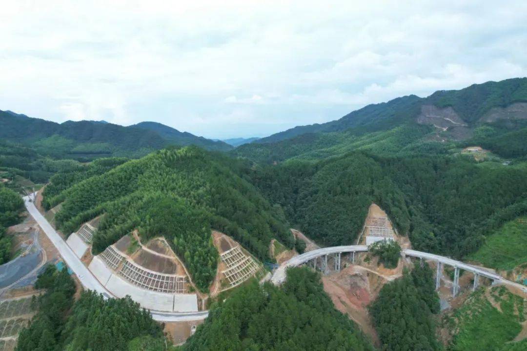 开云体育 Kaiyun.com 官网入口尤溪国道G235线西城至新阳公路三期工程全线贯通(图2)
