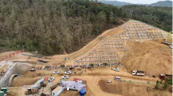 开云 开云体育官网楚雄市东南绕城、姚南、牟元高速公路已全面开工建设(图4)