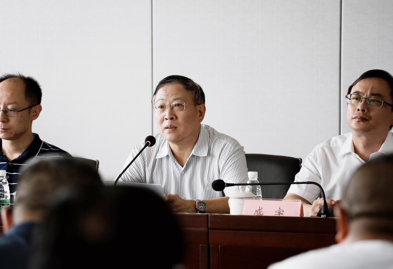 宁盐高速公路扬州段工程建设指挥部召开主体工程中标单位见面会及答开云 开云体育官网辩会(图3)