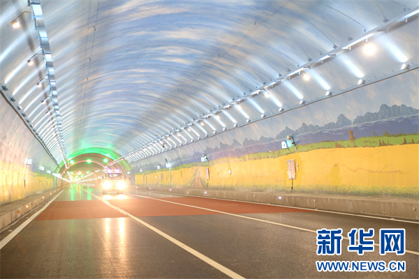 兰海高速重遵开云 开云体育平台扩容工程全线通车 重庆贵阳构建高速公路双通道格局(图4)