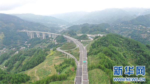 兰海高速重遵开云 开云体育平台扩容工程全线通车 重庆贵阳构建高速公路双通道格局(图3)