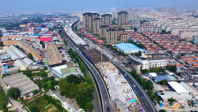 开云 开云体育平台是“黄金周”更是施工“黄金期” 重庆路快速路工程“双节”不停工(图3)