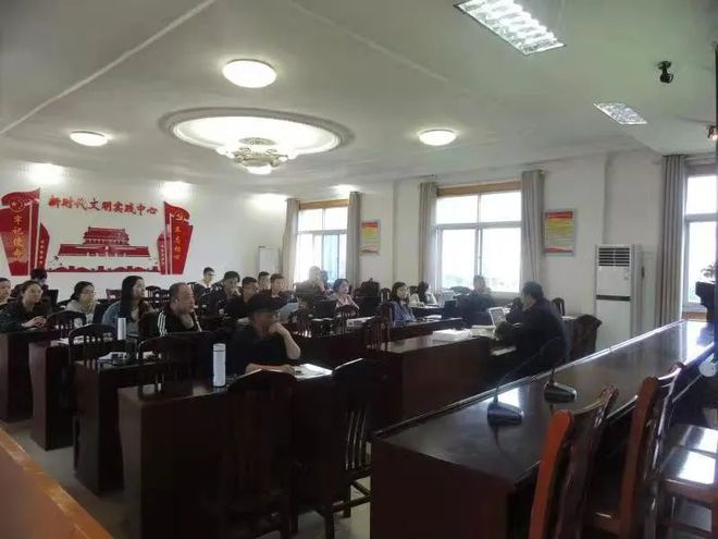 四通路桥公司 举办公路工程造价业务培训开云 开云体育平台班(图2)