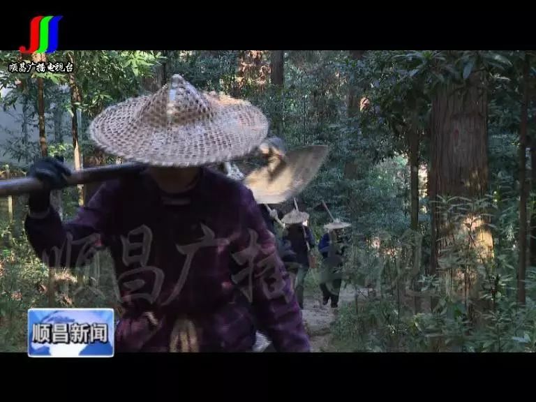 践行“两山”理念开云体育 Kaiyun.com 官网入口 推动项目建设(图2)