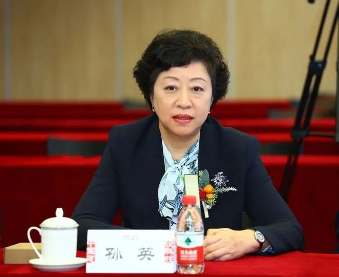 弘扬冬奥精神 助力“双碳”目标——“巾帼