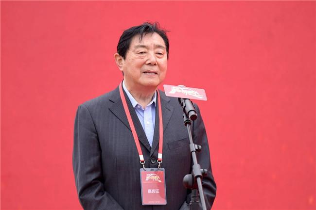 对话青开云 开云体育官网年桥梁人·“五四