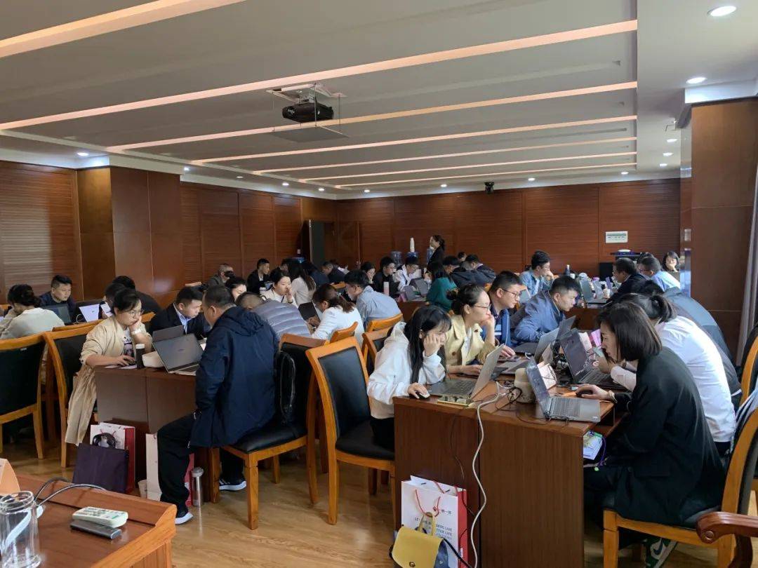 开云体育 Kaiyun.com 官网入口公司开展高速公路项目成本精细化管理能力提升培训(图3)